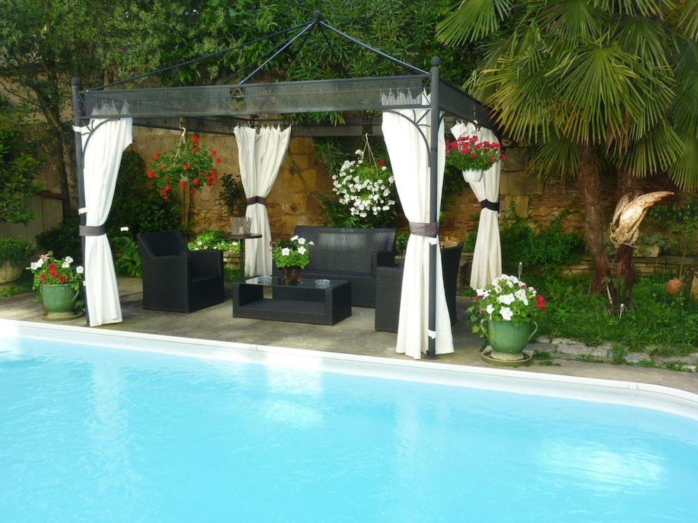 Hotel de France 24/27