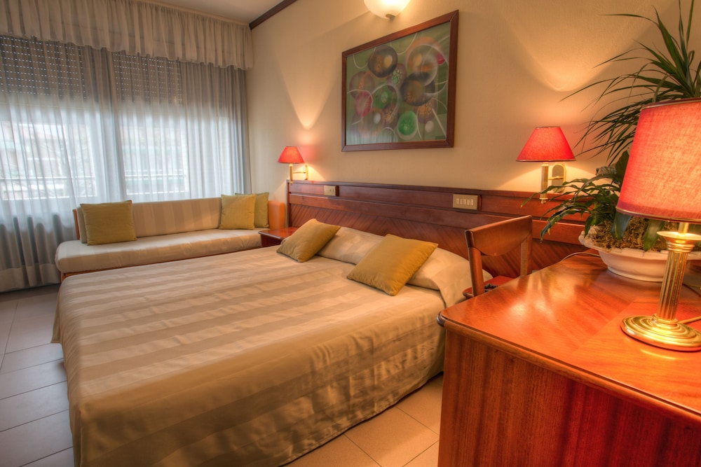 Club Hotel Dante Cervia 20/70