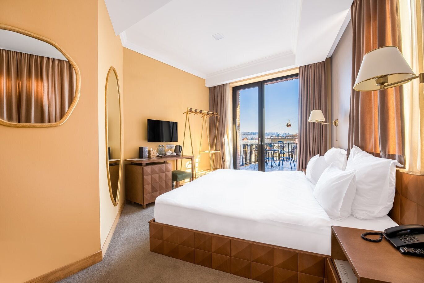 SUPERIOR, DOUBLE BED, TERRACE