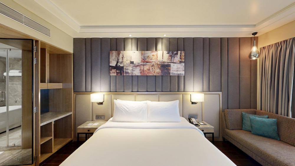 Radisson Mumbai Andheri MIDC 20/65