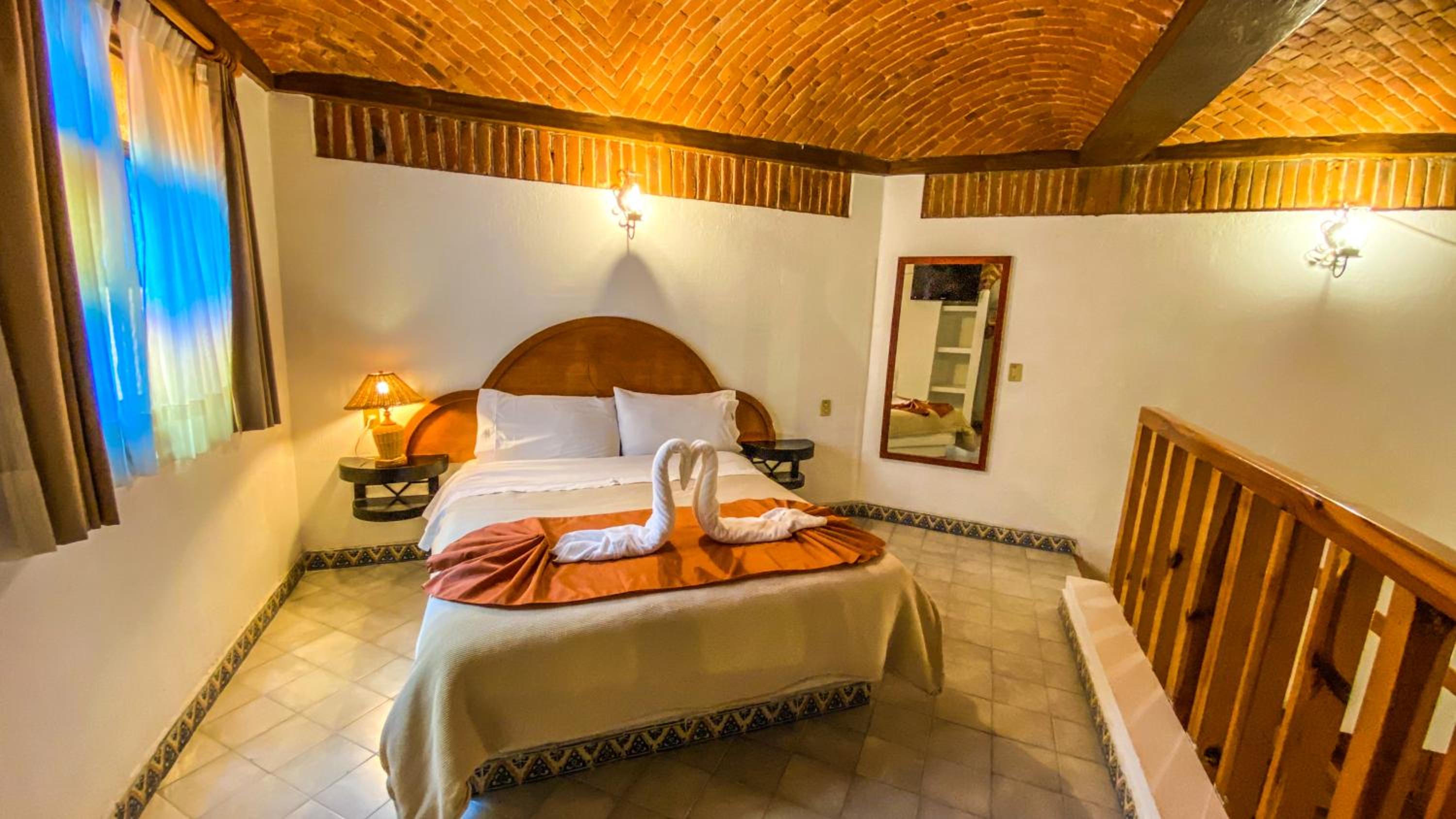 2 Bedrooms, Villa
