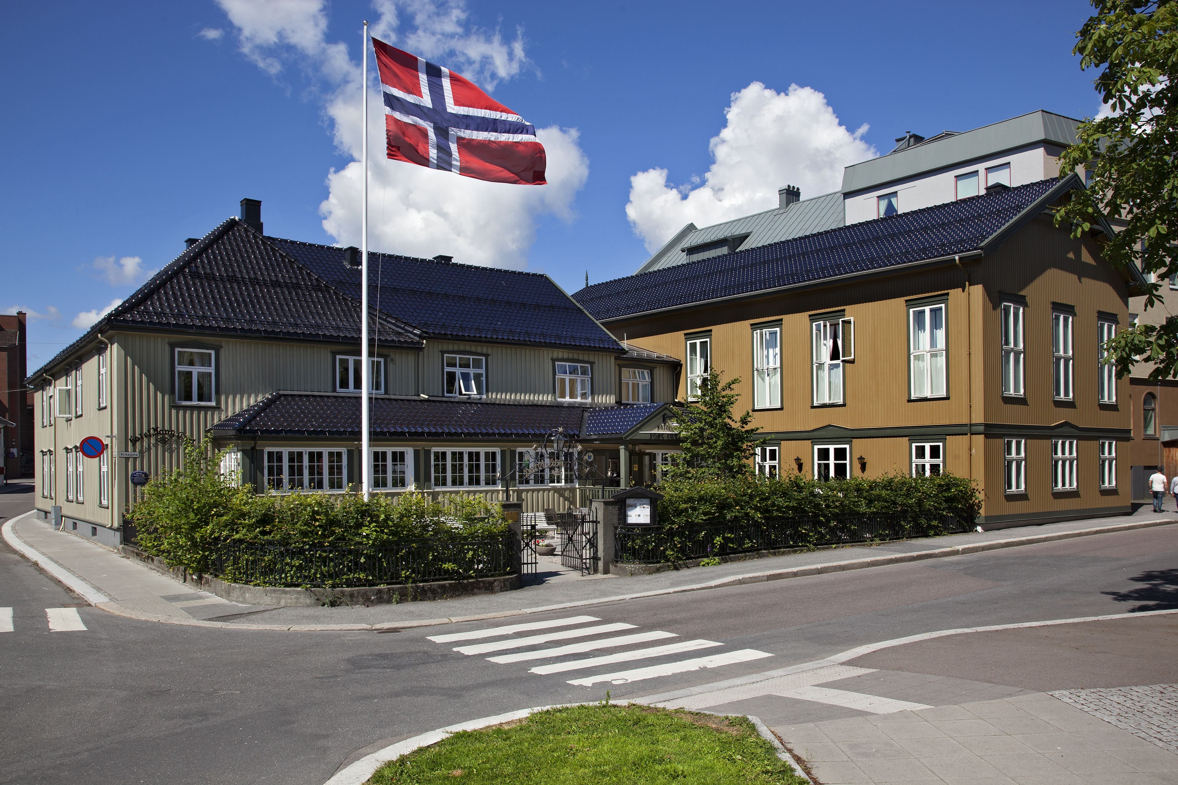 Hotel Kong Carl 48/48