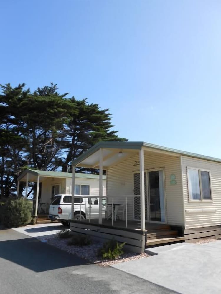 Gum Tree Caravan Park 1/24