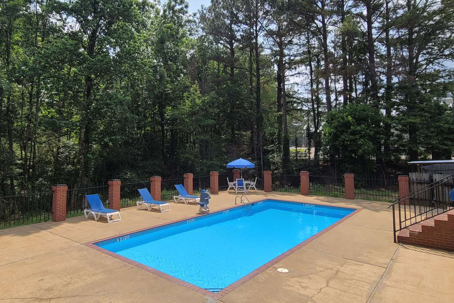 Econo Lodge Kosciusko MS 23/25