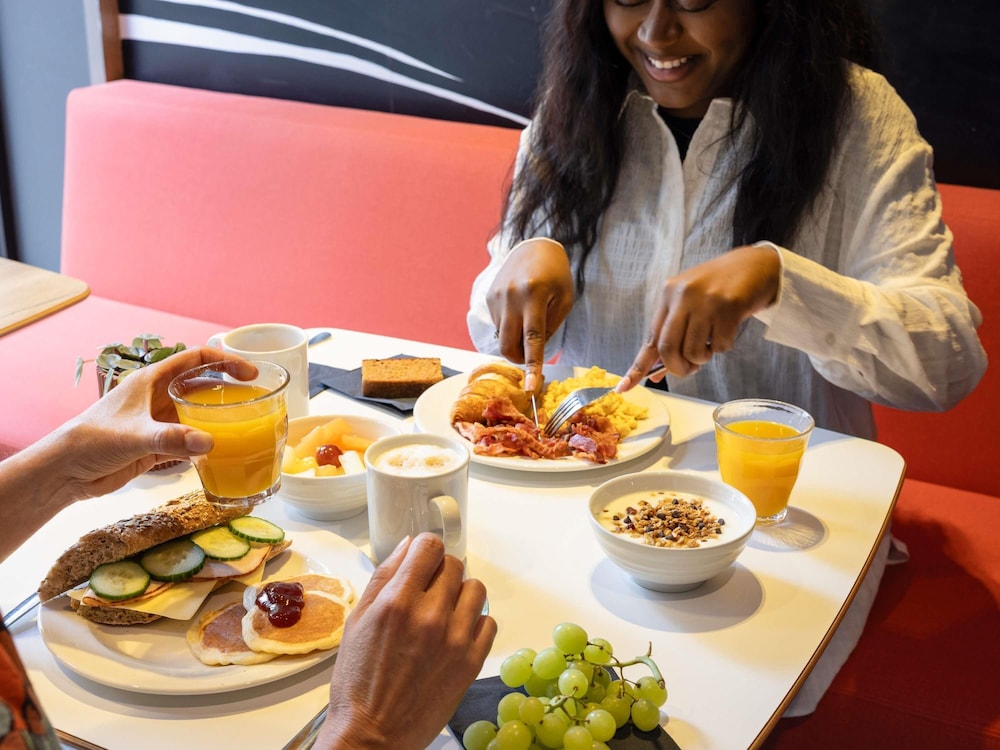 Ibis Rotterdam City Centre 48/64