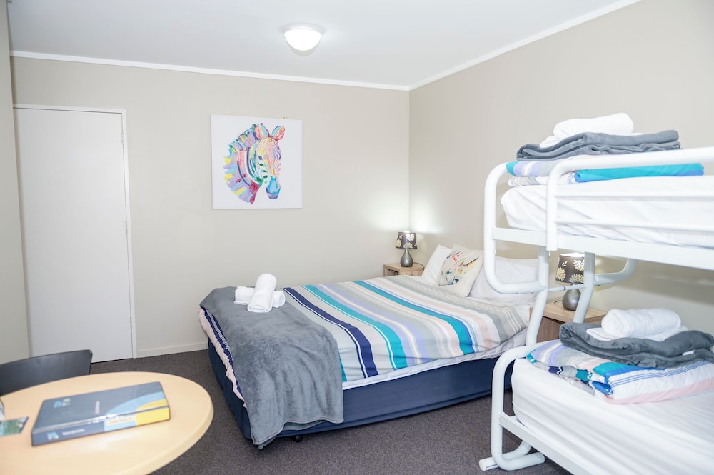 Franz Josef Top 10 Holiday Park 74/75