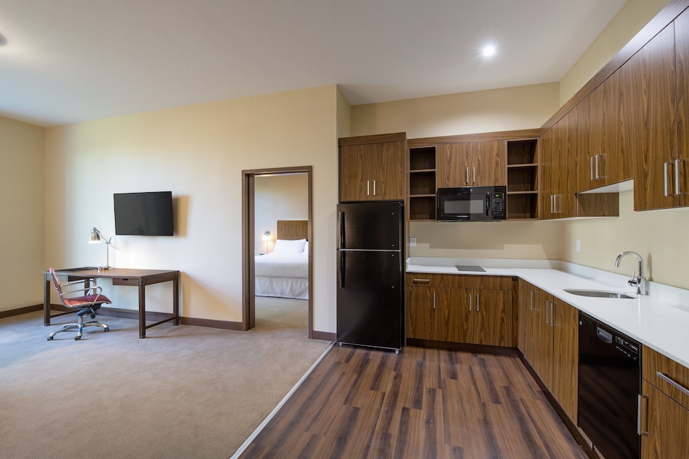 FOUR POINTS BY SHERATON GRANDE PRAIRIE 20/36