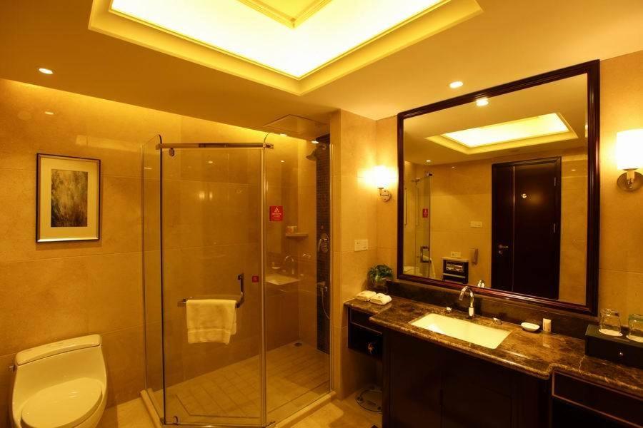 غرفة ديلوكس بسرير كينج، Ramada by Wyndham Changzhou 3/5