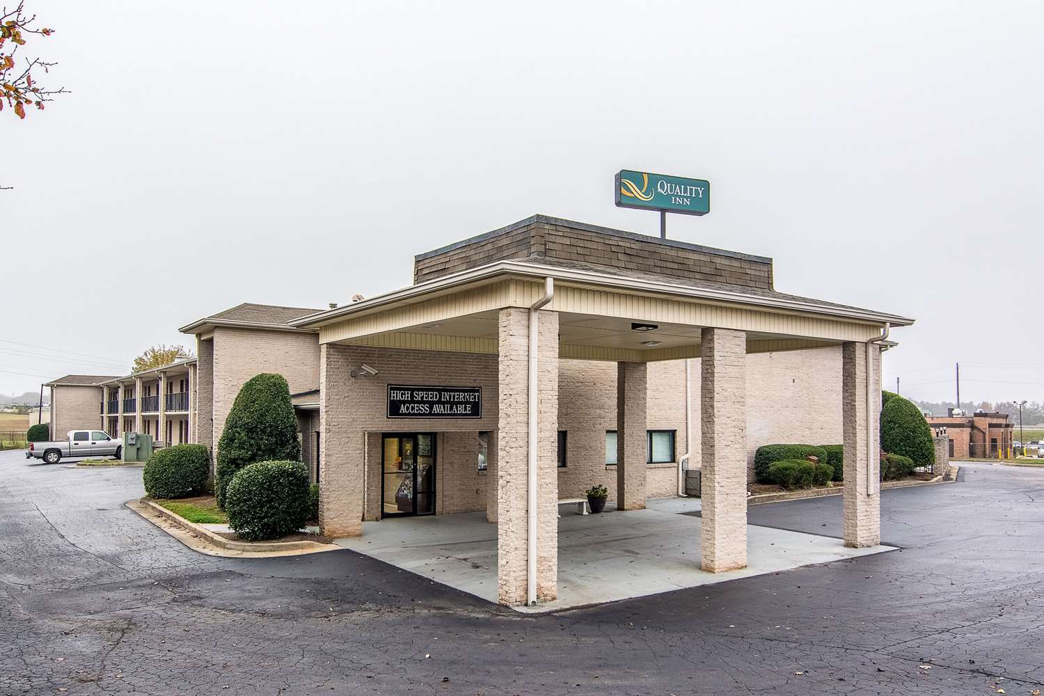 Quality Inn Oakwood - Gainesville 2/29