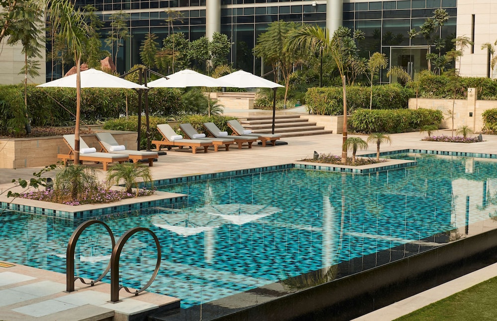 Andaz Delhi, by Hyatt 41/82
