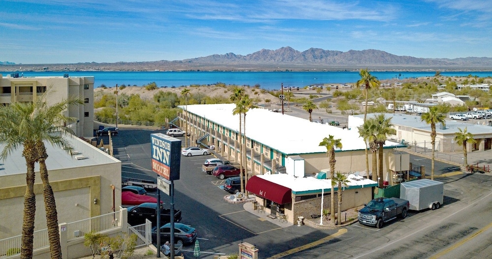 Windsor Inn Motel Lake Side 30/64