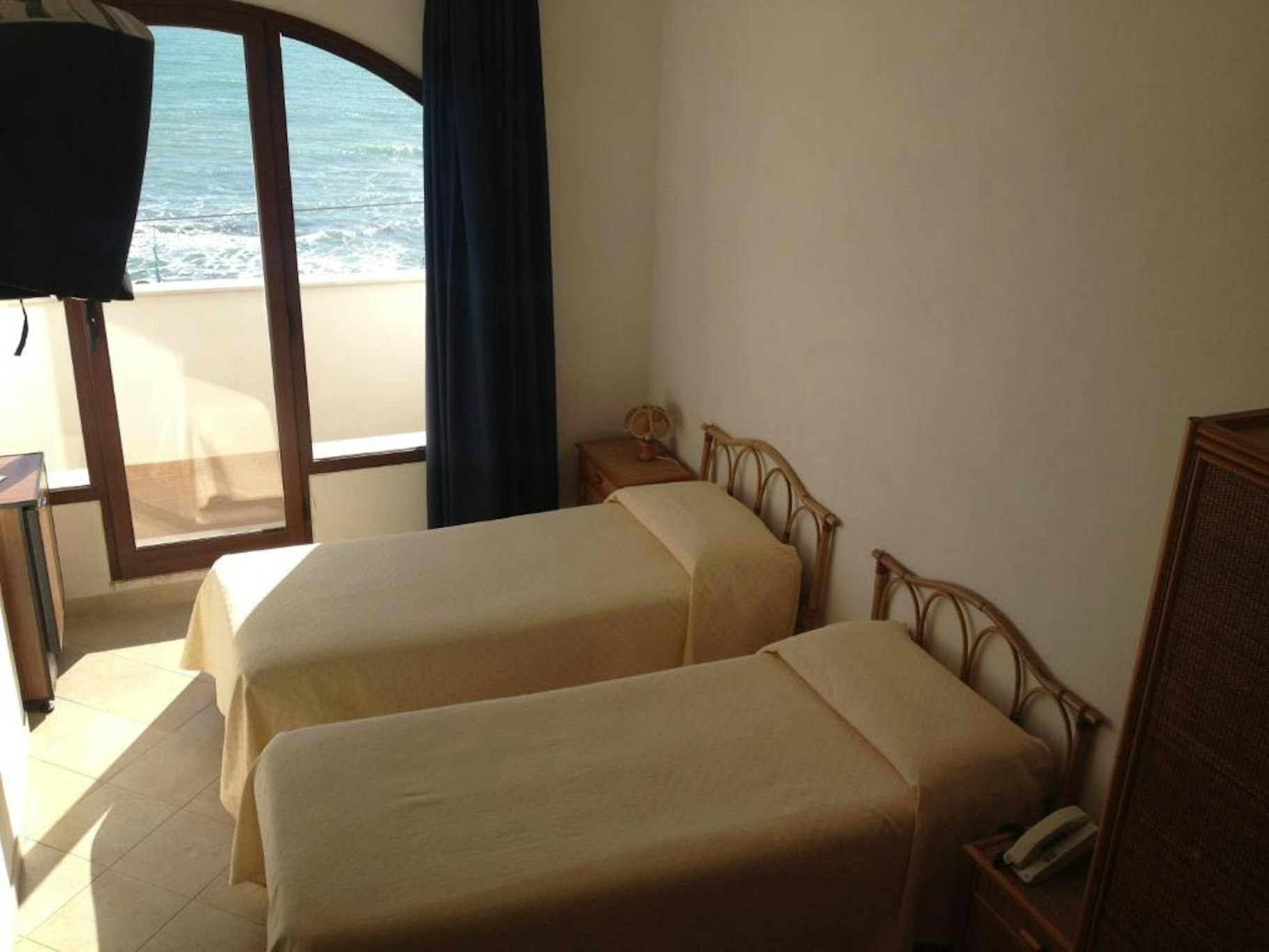 Hotel Miramare Garzia 5/17