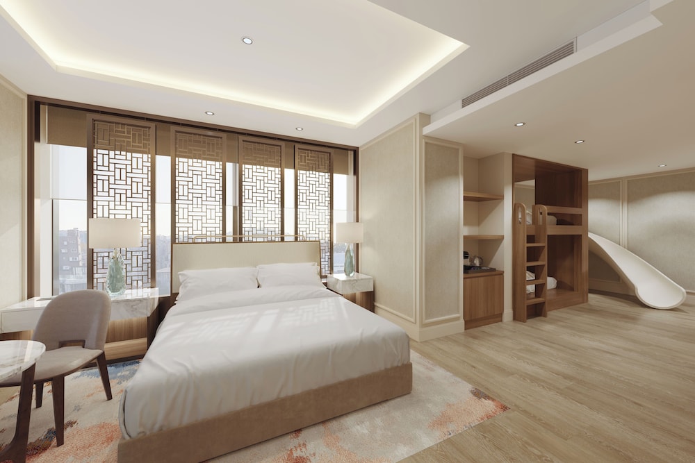Family, King and Queen Bed, Bunk Bed