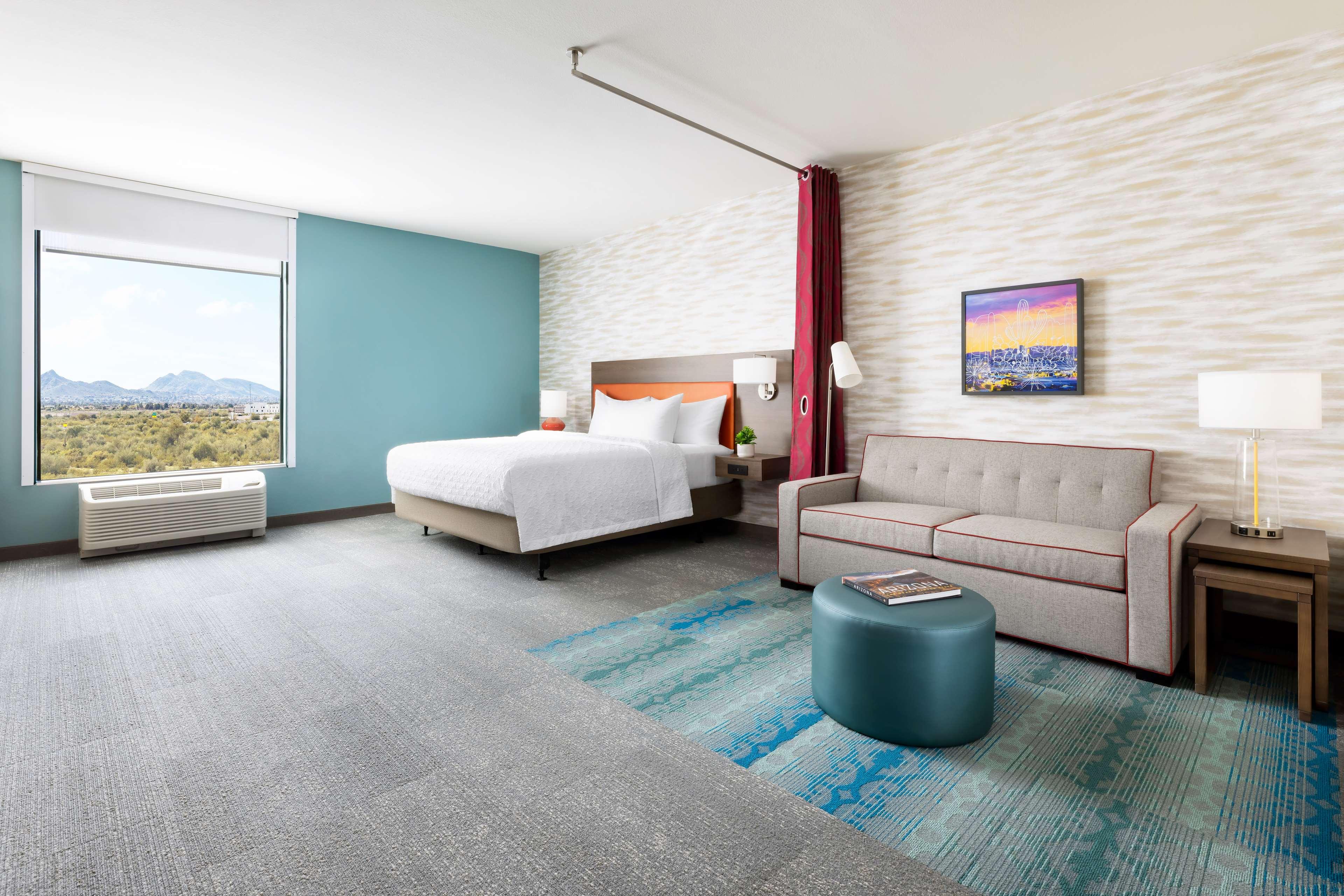 STUDIO, SUITE, KING BED, MOUNTAIN VIEW
