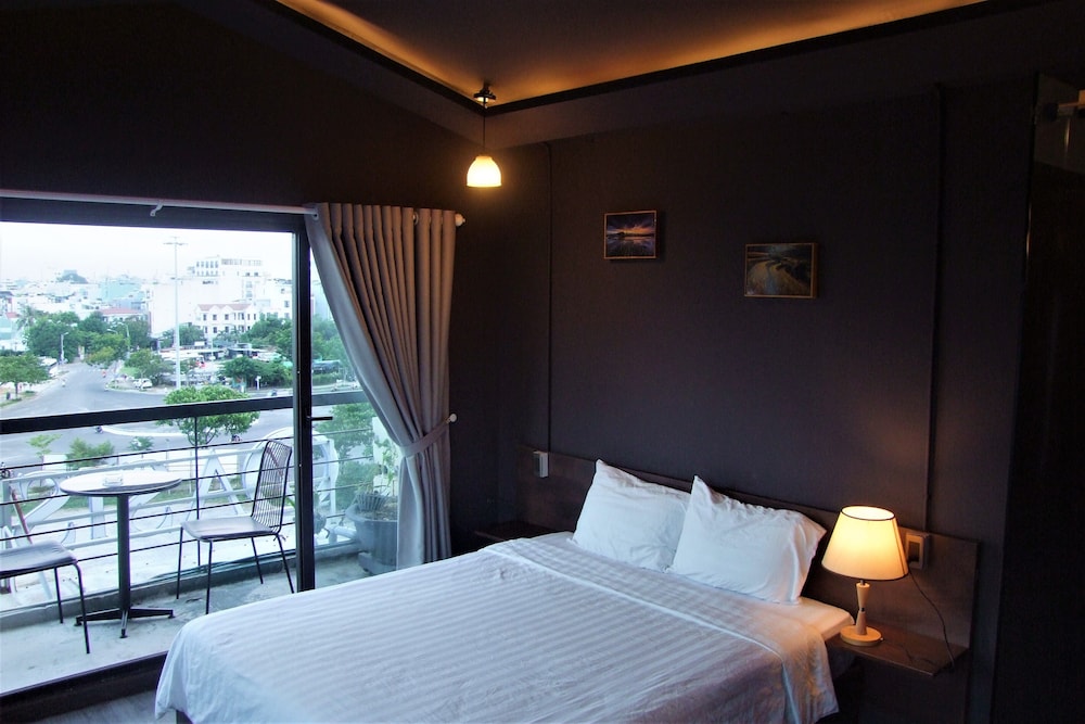LOFT, DELUXE, CITY VIEW