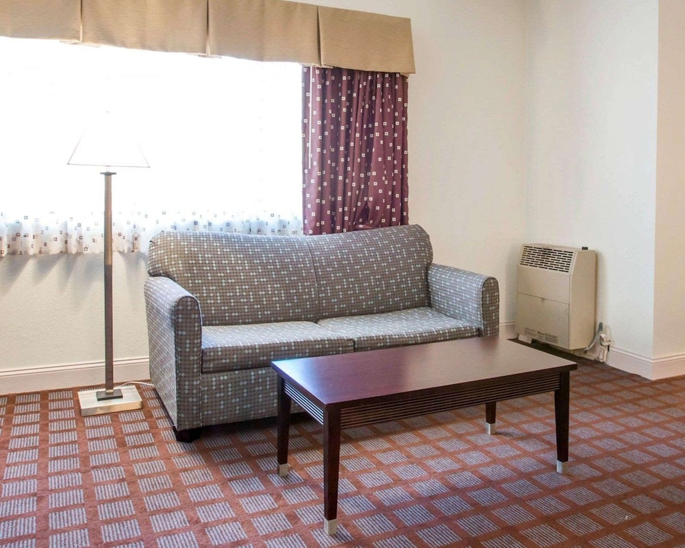 Quality Inn Mammoth Lakes 21/37