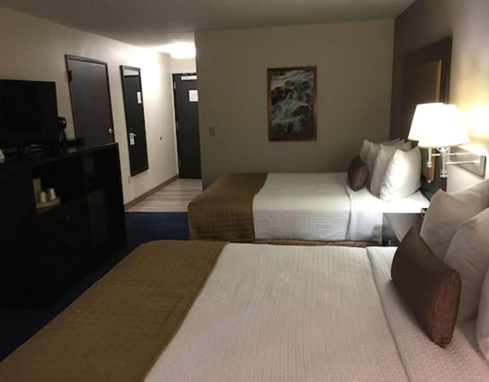 Best Western Plus Portland Airport Hotel & Suites 9/41
