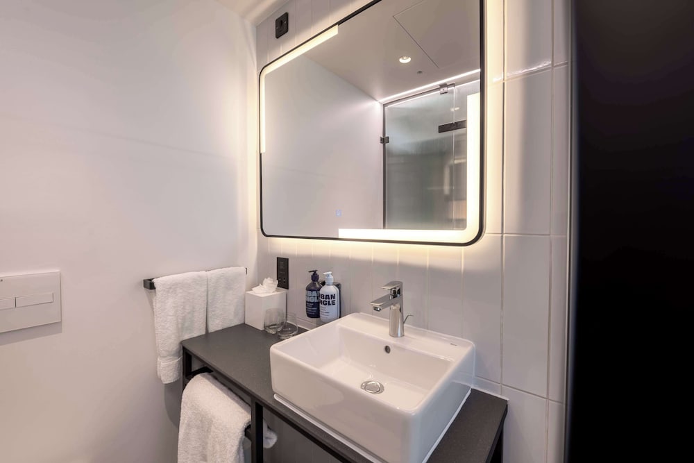 YOTELPAD London Stratford, Select by Hilton 46/50