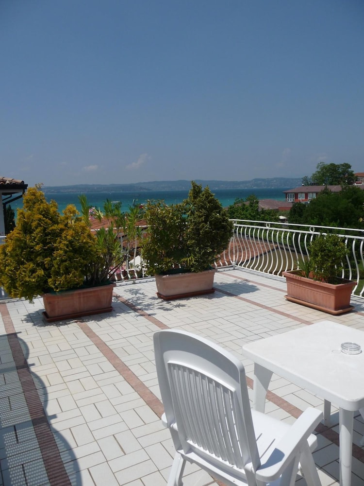 Hotel Luna 46/50