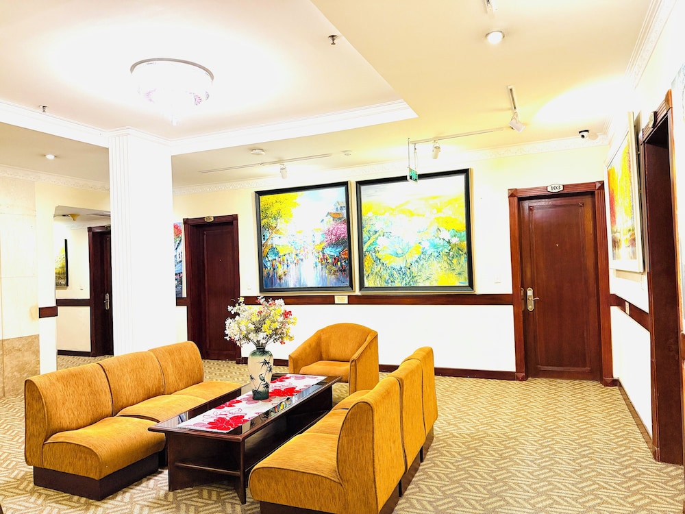Huong Sen Hotel 52/71