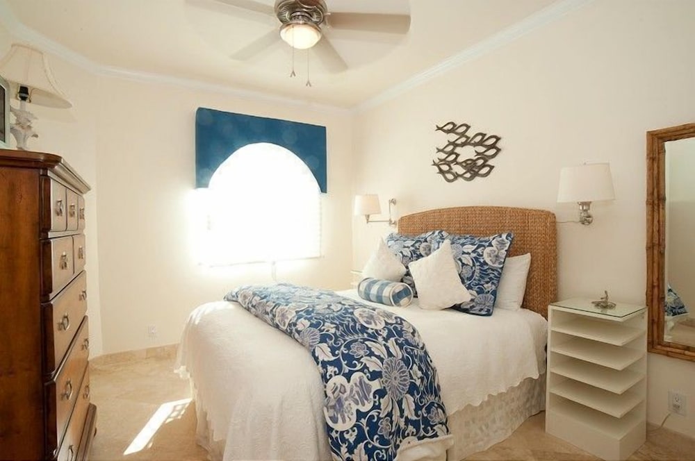 The Tuscany on Grace Bay 13/30