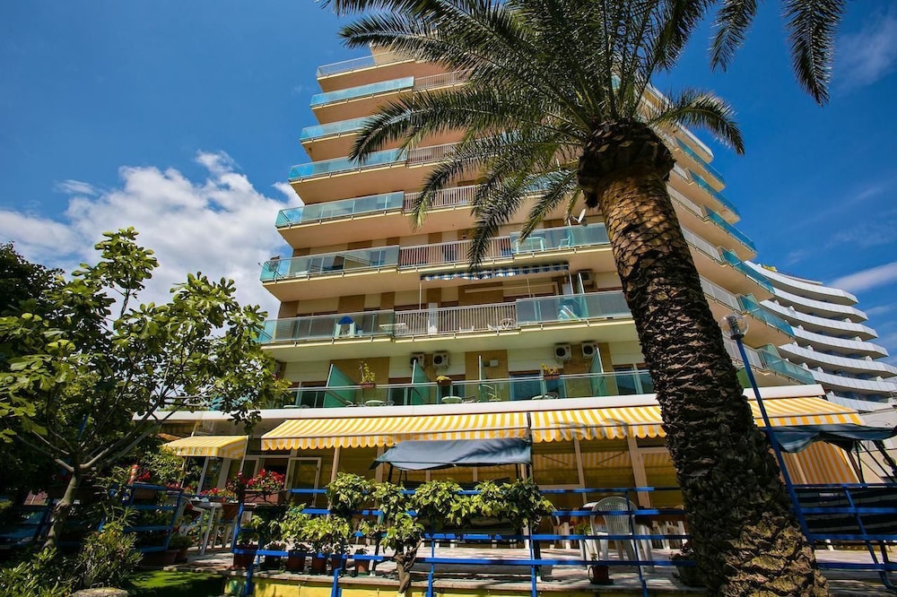 Hotel Antares 1/29
