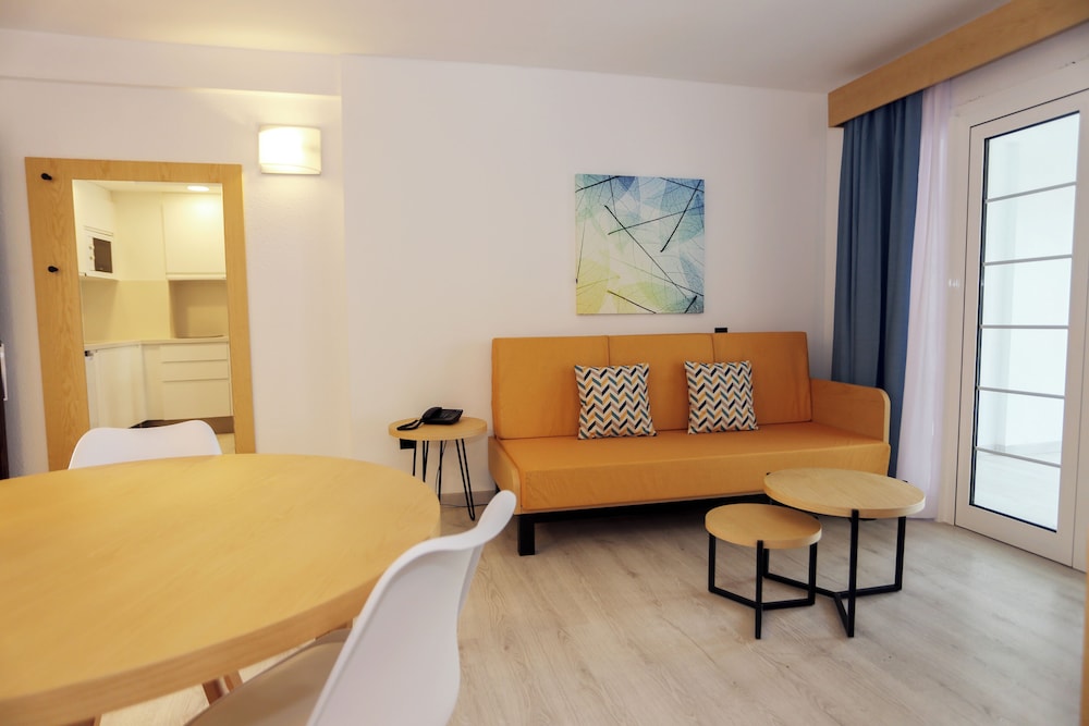 Hotel Andorra 31/48