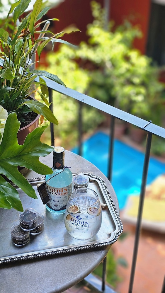 Bourbon Exclusive Jardin Escondido By Coppola 34/50