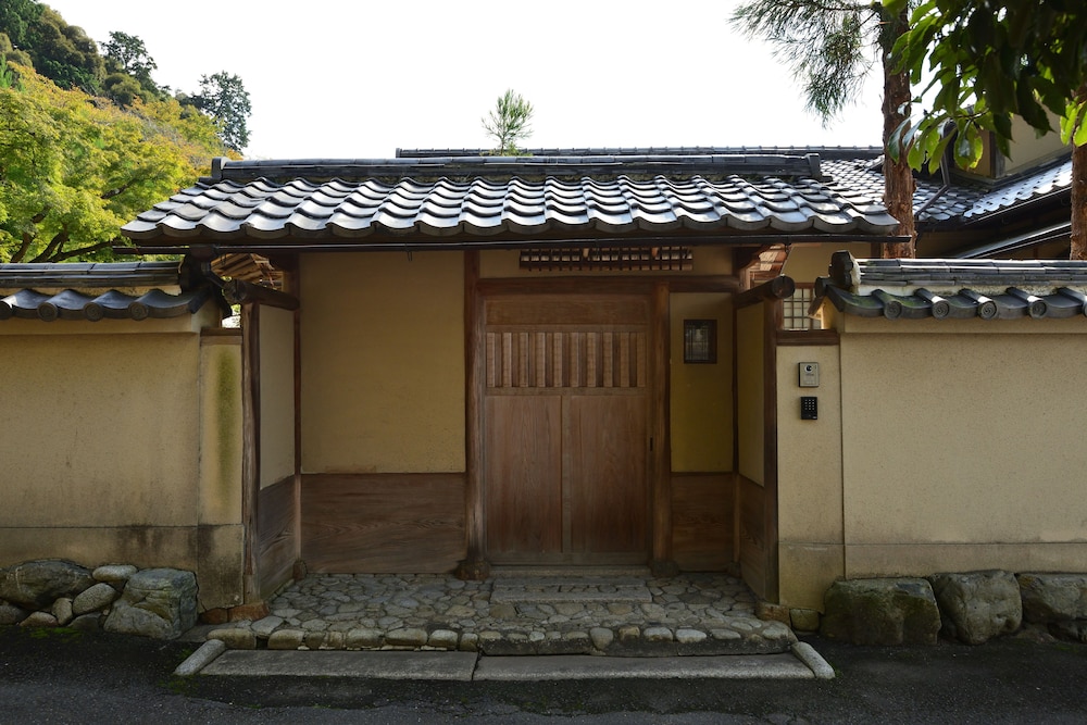 AOI Suites at Nanzenji Kan-un-an 1/92