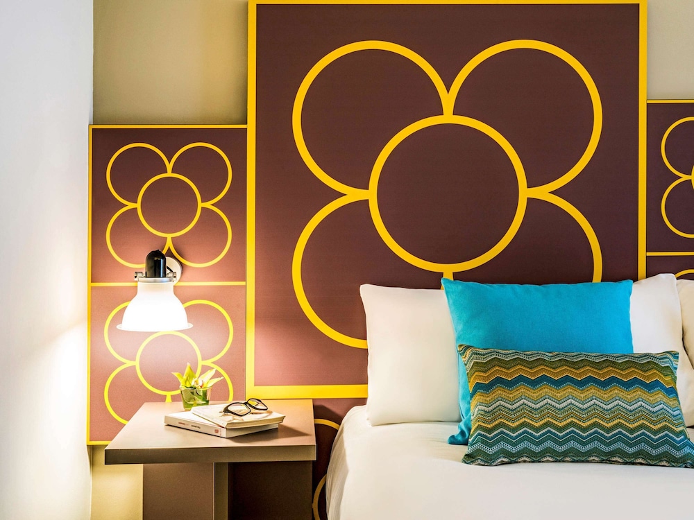 Ibis Styles Barcelona Centre Hotel 33/73