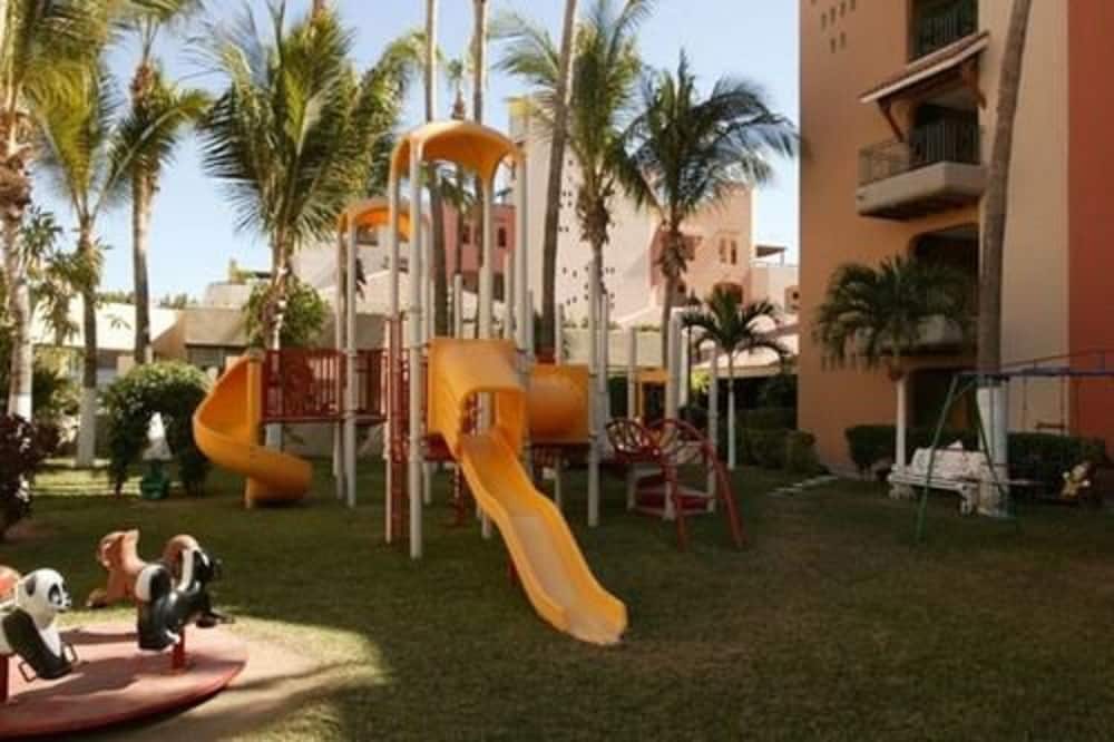 Marina Fiesta Resort and Spa 29/62