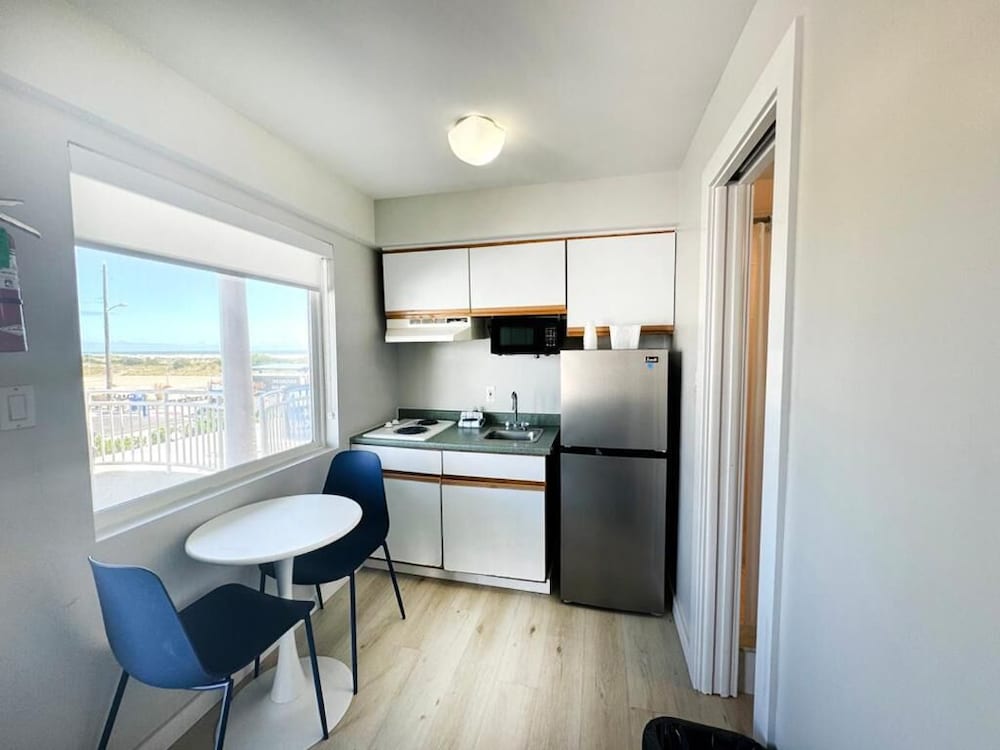 Coliseum Ocean Resort 59/64