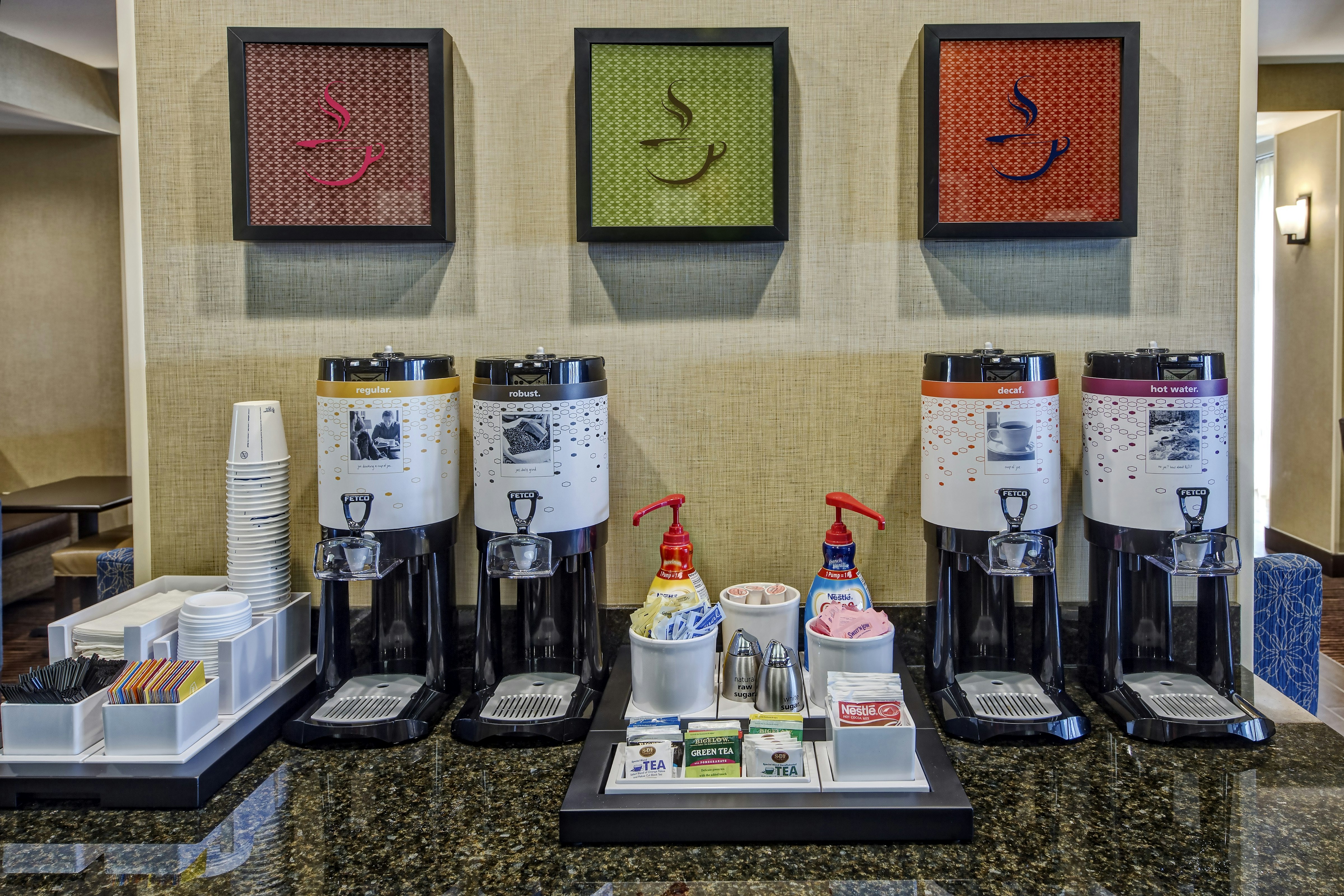 Hampton Inn Indianola 15/21