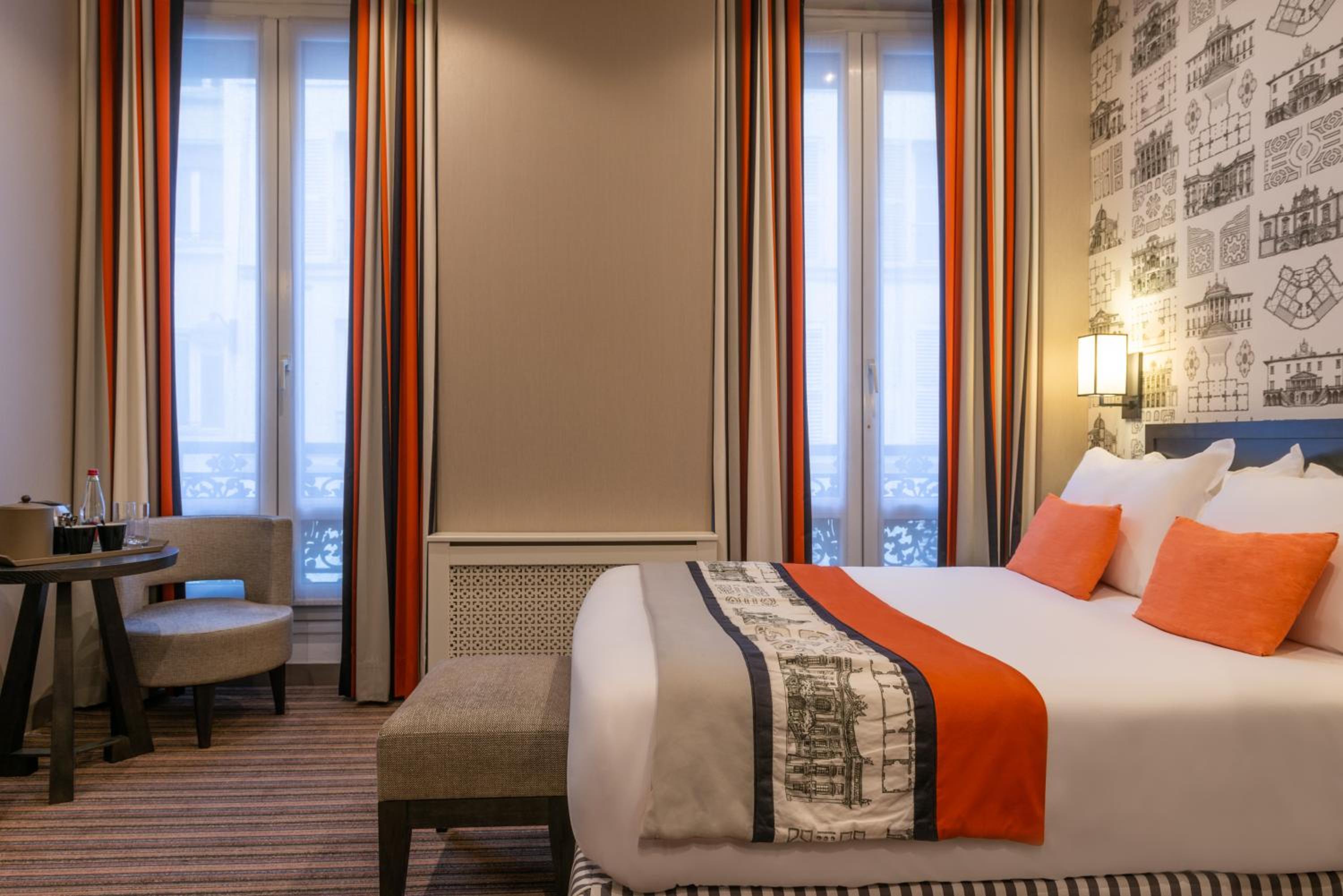 COMFORT, DOUBLE BED