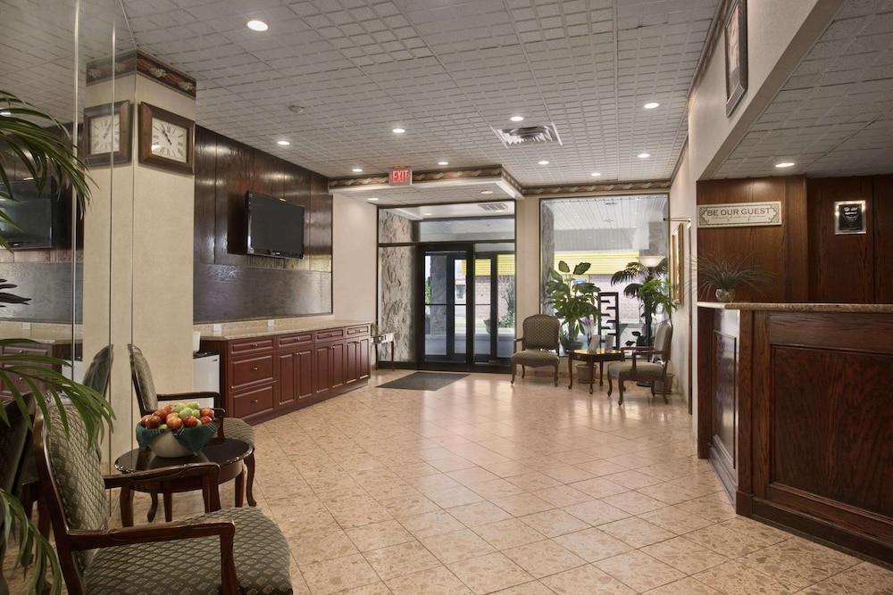Travelodge By Wyndham Cambridge - Waterloo 4/15