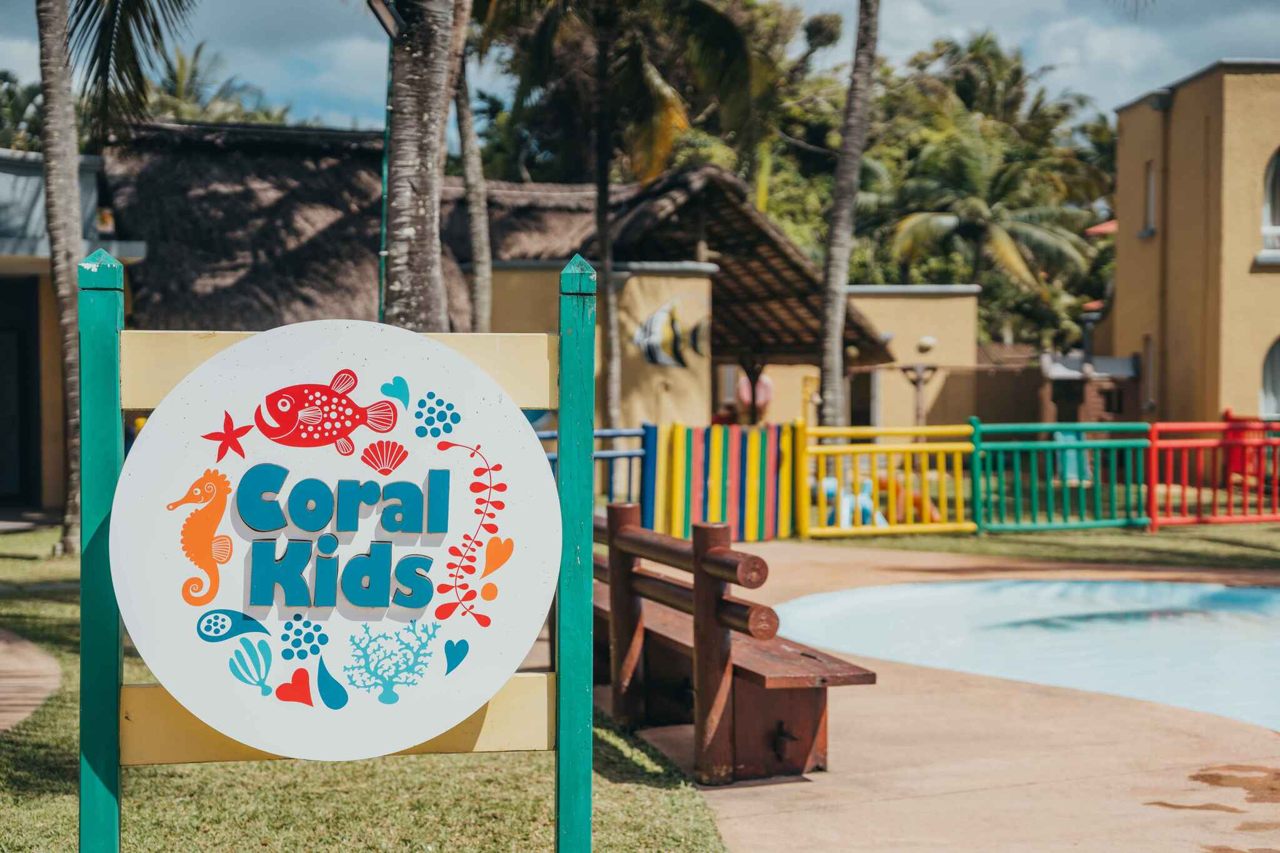 Outrigger Mauritius Beach Resort 23/27