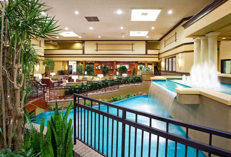 Holiday Inn Hotel and Suites Cincinnati-Eastgate(I-275e) 6/39