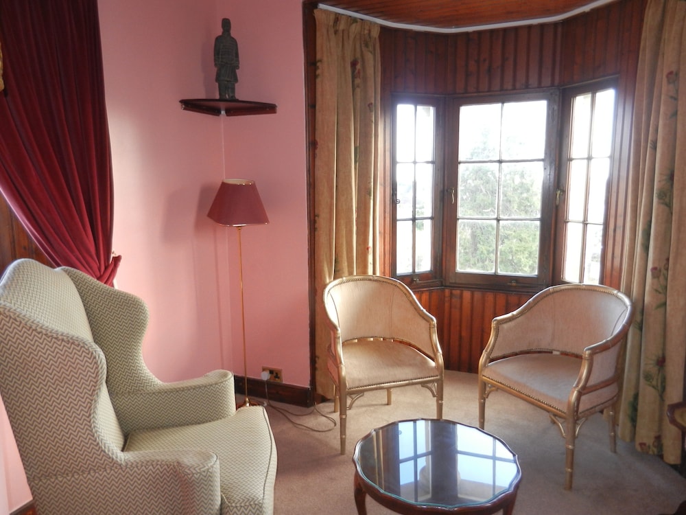 Mansfield Castle Hotel 25/50