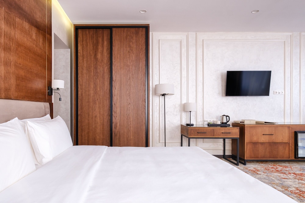 Grand Mildom Hotel 25/69