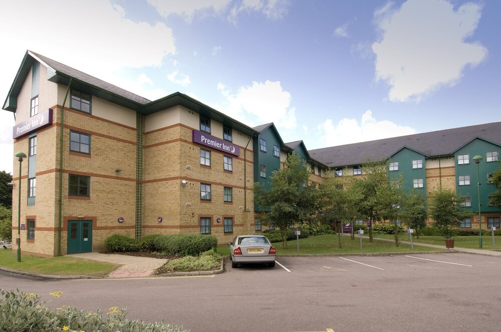 Premier Inn Luton (Airport) hotel 39/53