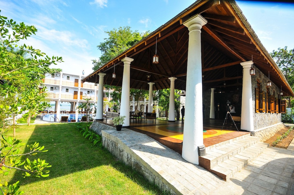 Oga Reach Hotel 写真1