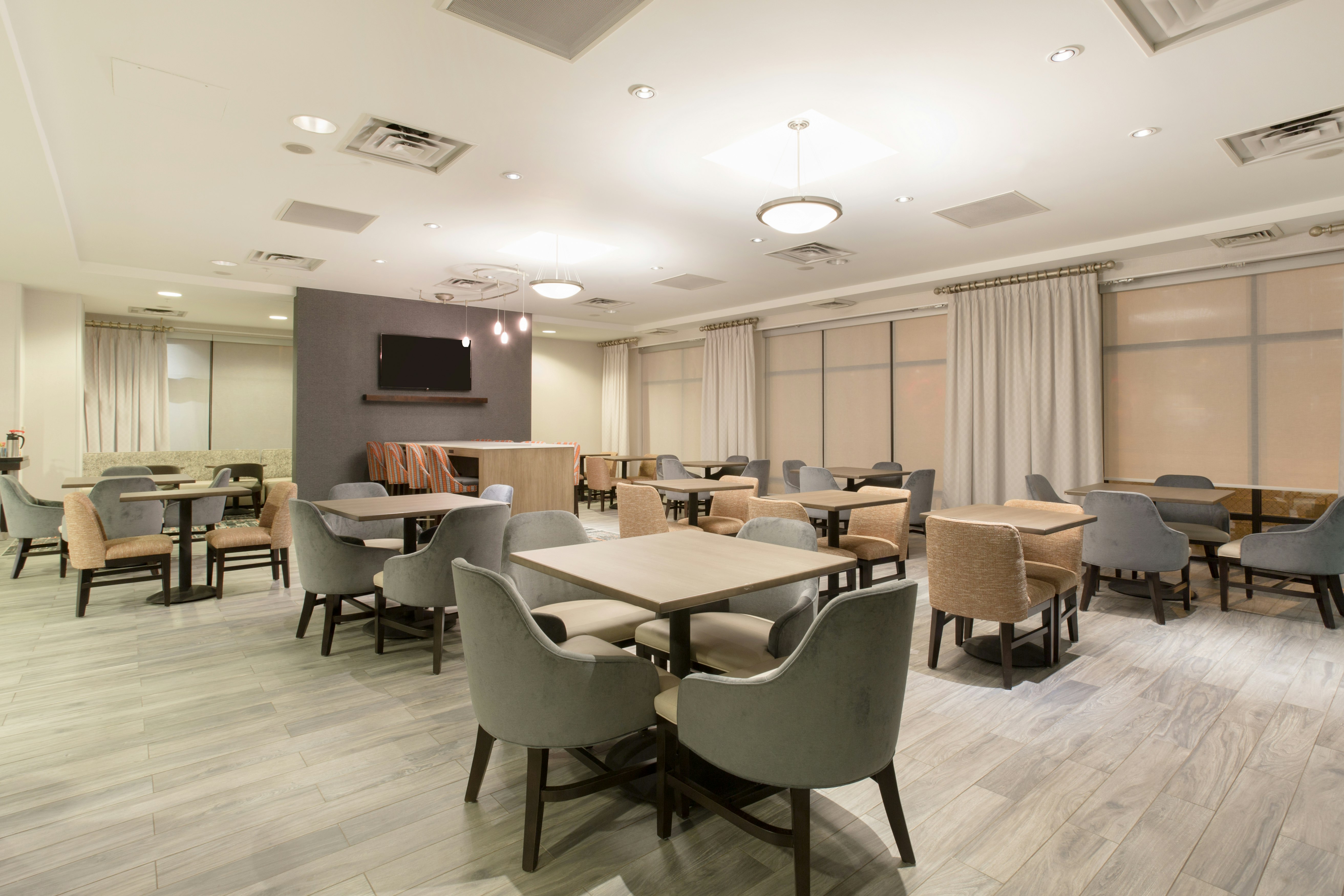 Hampton Inn Suites Denver Downtown 35/46