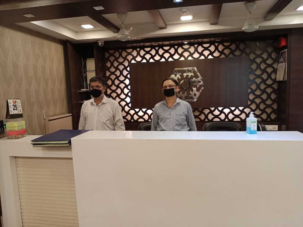 Hotel Orient Palace 5/27