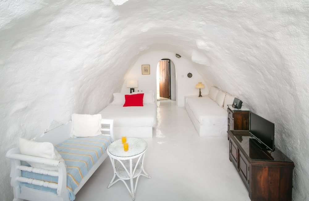 Alexander's Suites 47/68