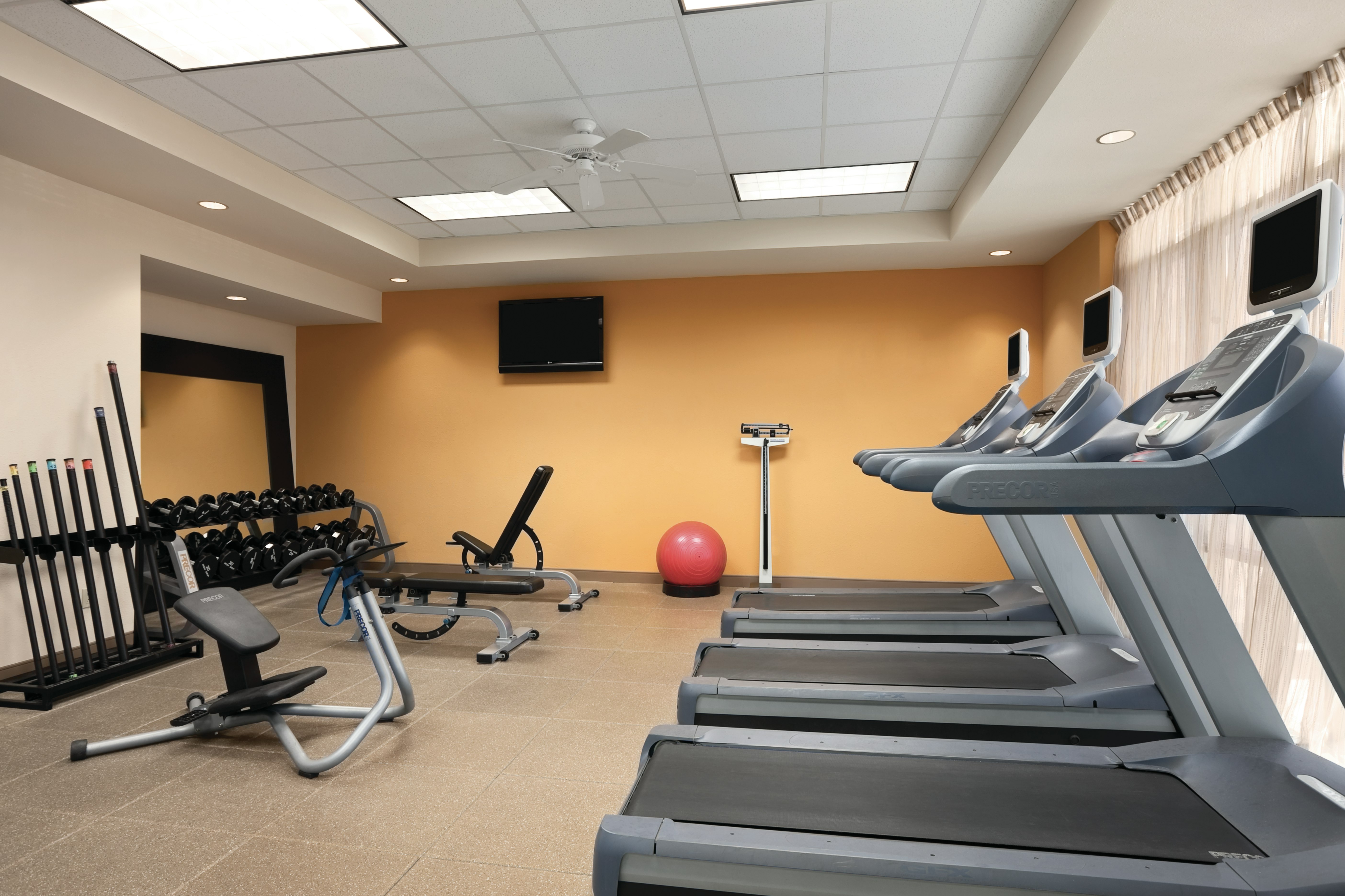 Embassy Suites By Hilton E Peoria Riverfront Conf Center 27/60