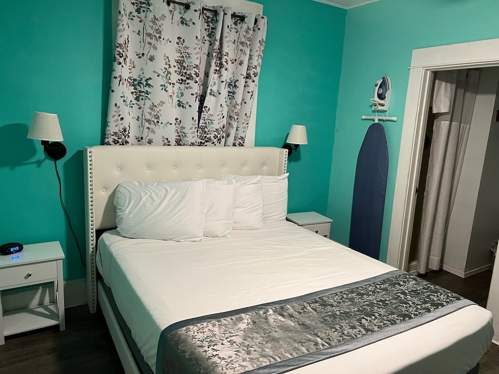 Americas Best Value Inn & Suites Royal Carriage 26/41