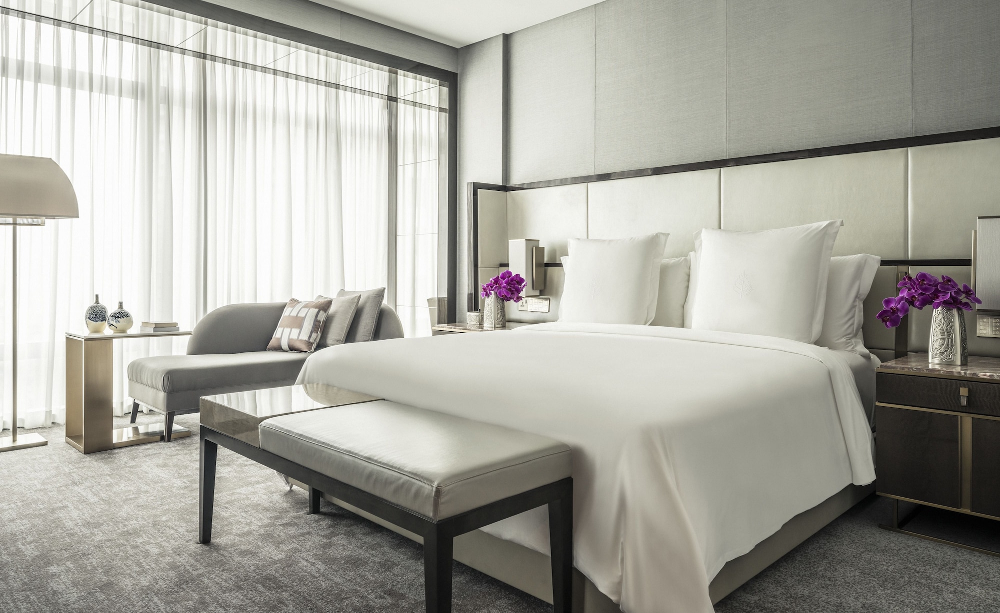 PREMIER PARK VIEW SUITE