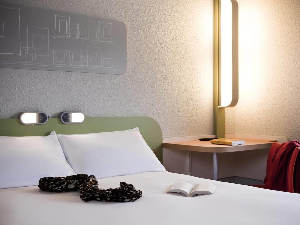 Ibis Budget Pontault Combault Rn4 Marne La Vallee 23/40