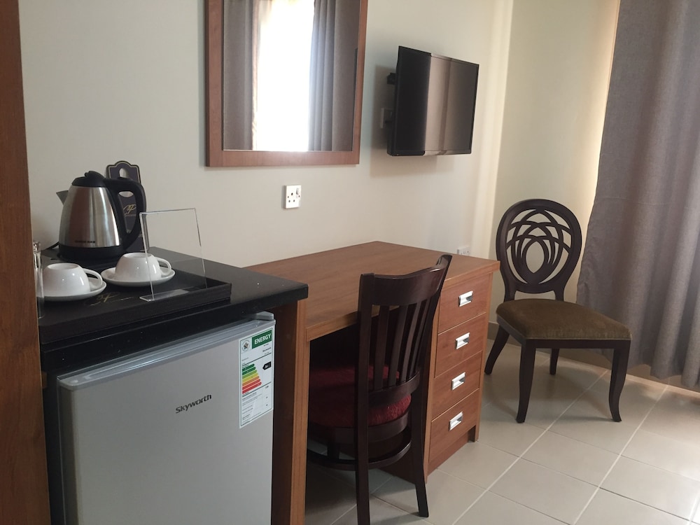 Cycad Palm Hotel 30/50