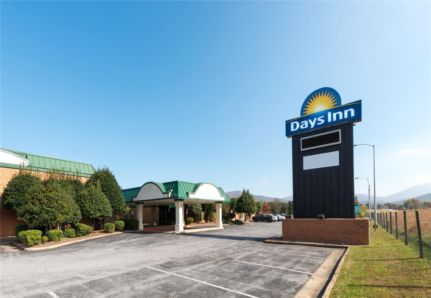 Days Inn by Wyndham Luray Shenandoah 26/33